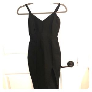 Bodycon LBD with high slit